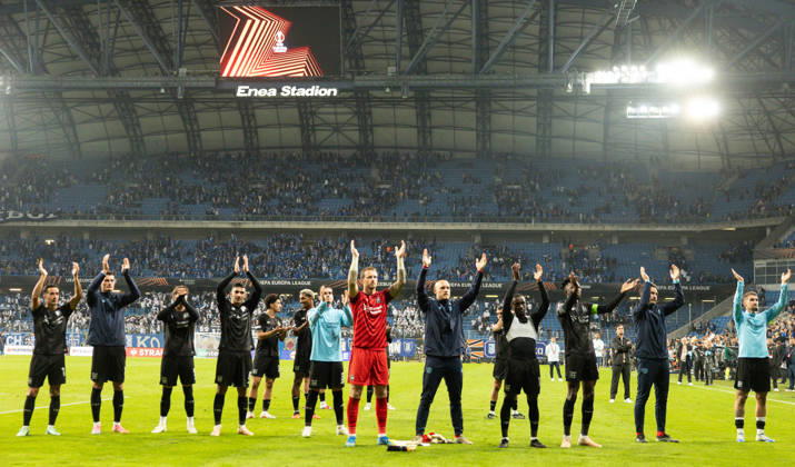 Europa League: Lech Poznan vs Bayer 04 Leverkusen Team Bayer Leverkusen during Europa League: Lech Poznan vs Bayer 04 Leverkusen match in Poznan, Poland, on October 15, 2026 Poznan Poland Copyright: xFotoxOlimpikx originalFilename:jastrzebowski-europale261015_npwdw
