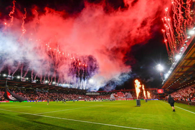 Bournemouth v Sturm Graz, Europa League Fireworks light up the night sky above the stadium before kickoff during the Europa League match between Bournemouth and Sturm Graz at the Vitality Stadium, Bournemouth, UK on 15 October 2026. Bournemouth Vitality Stadium Dorset UK Editorial use only , Copyright: xGrahamxHuntx PSI-25011-0055