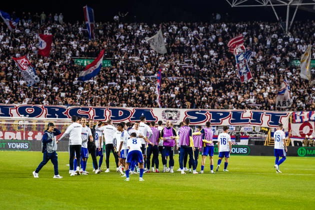 Fussball: Kroatien: UEFA Conference League 2026 2027 - 1. Runde, 15.10.2026 - HNK Hajduk Split vs. AFC Ajax Amsterdam - Stadion Poljud (Split, Kroatien); Hajduk Split Spieler bejubeln den Sieg Copyright: xLUKAxKOLANOVICx