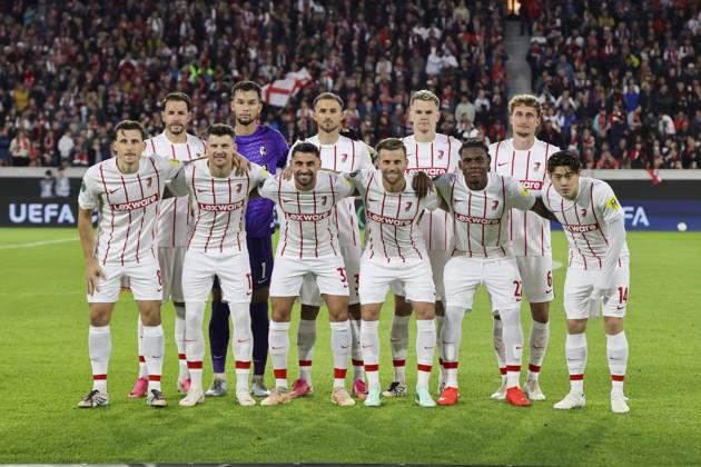 Mannschaftsfoto, Totale, Teamfoto SC Freiburg , Deutschland, Fussball, UEFA Conference League, 1. Spieltag, 2026 2027, SC Freiburg vs. FK Jablonec, 15.10.2026, Freiburg im Breisgau Stadion am Wolfswinkel Deutschland Copyright: xGrantxHubbsx