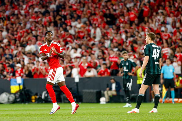 LISBON, PORTUGAL - OCTOBER 15: Jhon Durán forward of Benfica celebrates after scoring the team s first goal during the UEFA Europa League 2026 27 League Phase MD2 match between SL Benfica and Celtic FC at Estadio do SL Benfica on October 15, 2026 in Lisbon, Portugal (Photo by Valter Gouveia Sports Press Photo SPP) Copyright: xSportsxPressxPhotox Sportspressphoto_SPR257176