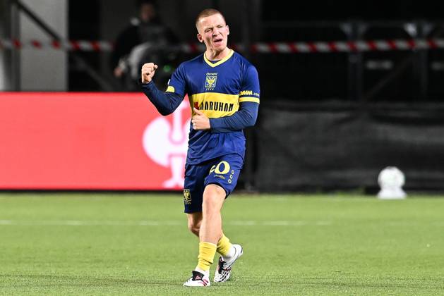 STVV s Robert-Jan Vanwesemael celebrates after scoring during a soccer game between Belgian Sint-Truidense VV and Georgian FC Iberia 1999 Tbilisi, Thursday 15 October 2026 in Sint-Truiden, the opening match of the UEFA Conference League league phase. JILLxDELSAUX  x189926854x