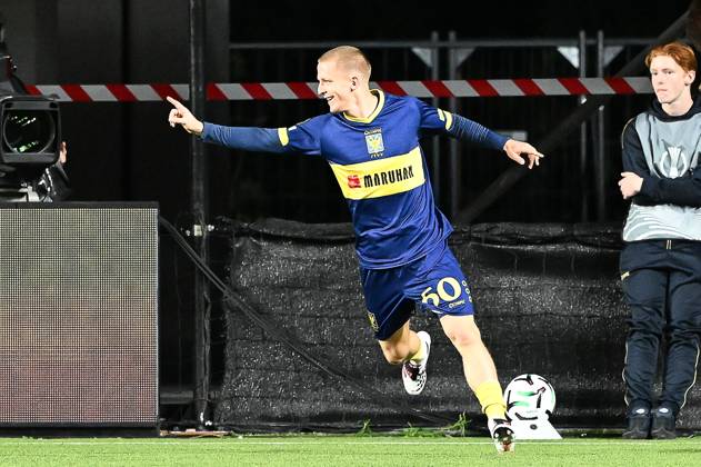 STVV s Robert-Jan Vanwesemael celebrates after scoring during a soccer game between Belgian Sint-Truidense VV and Georgian FC Iberia 1999 Tbilisi, Thursday 15 October 2026 in Sint-Truiden, the opening match of the UEFA Conference League league phase. JILLxDELSAUX  x189926810x