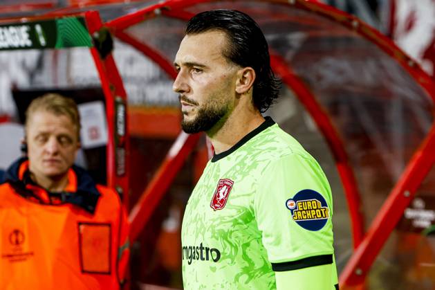 ENSCHEDE - FC Twente goalkeeper Joel Drommel ahead of the UEFA Conference League match between FC Twente and FC Thun at De Grolsch Veste on October 15, 2026 in Enschede, the Netherlands. WART BRINKERHOF ANP UEFA Conference League 2026 27 xVIxANPxSportx xMarcelxterxBalsxIVx 572552012 originalFilename: 572552012.jpg
