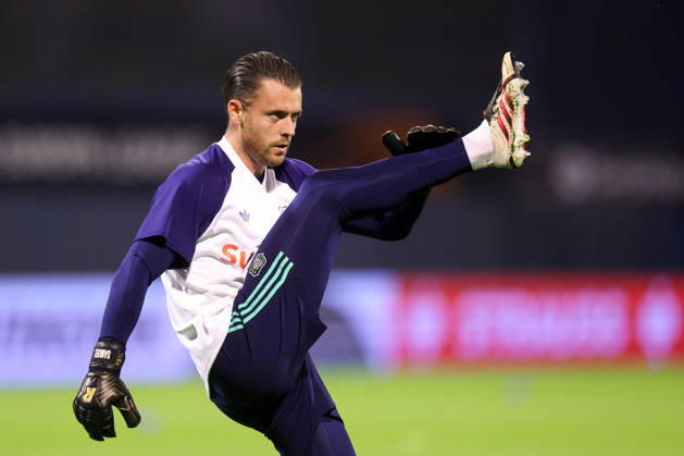 GNK Dinamo v RSC Anderlecht - UEFA Europa League 2026 27 League Phase MD2 Anderlecht Goalkeeper Colin Coosemans warm up before the UEFA Europa League 2026 27 League Phase MD2 match between GNK Dinamo and RSC Anderlecht at Stadion Maksimir on October 15, 2026 in Zagreb, Croatia.  MatijaxHabljak PIXSELL