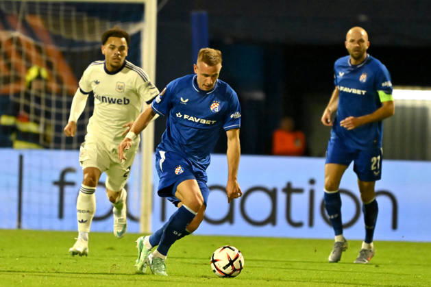 ZAGREB, CROATIA - OCTOBER 15: Luka Ivanusec of Dinamo Zagreb (C) in action during the UEFA Europa League match between Dinamo Zagreb (Croatia) and Anderlecht (Belgium) at Stadion Maksimir, Zagreb on October 15, 2026 in Zagreb, Croatia. (Photo by Igor Kupljenik Sports Press Photo). Copyright: xIgorxKupljenikx xSPPx Sportspressphoto_SPR257227