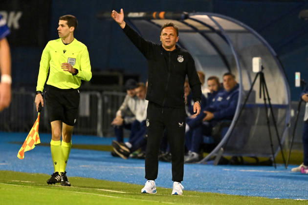 ZAGREB, CROATIA - OCTOBER 15: Mario Kovacevic head coach of Dinamo Zagreb during the UEFA Europa League match between Dinamo Zagreb (Croatia) and Anderlecht (Belgium) at Stadion Maksimir, Zagreb on October 15, 2026 in Zagreb, Croatia. (Photo by Igor Kupljenik Sports Press Photo). Copyright: xIgorxKupljenikx xSPPx Sportspressphoto_SPR257228