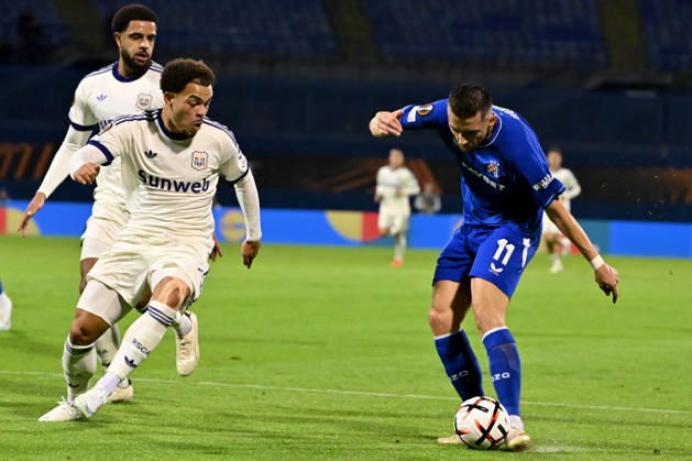 ZAGREB, CROATIA - OCTOBER 15: Arber Hoxha of Dinamo Zagreb (R) in action during the UEFA Europa League match between Dinamo Zagreb (Croatia) and Anderlecht (Belgium) at Stadion Maksimir, Zagreb on October 15, 2026 in Zagreb, Croatia. (Photo by Igor Kupljenik Sports Press Photo). Copyright: xIgorxKupljenikx xSPPx Sportspressphoto_SPR257230
