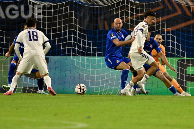 ZAGREB, CROATIA - OCTOBER 15: Lukas Ambros of Anderlecht (L) in action during the UEFA Europa League match between Dinamo Zagreb (Croatia) and Anderlecht (Belgium) at Stadion Maksimir, Zagreb on October 15, 2026 in Zagreb, Croatia. (Photo by Igor Kupljenik Sports Press Photo). Copyright: xIgorxKupljenikx xSPPx Sportspressphoto_SPR257232