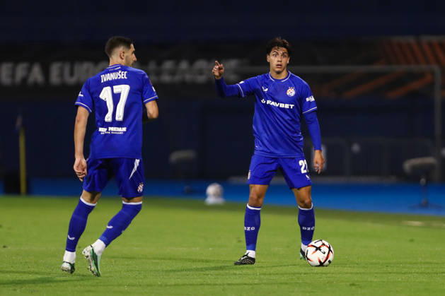 Zagreb, Croatia, 15th October 2026. UEFA Europa League. League phase, Matchday 2, Dinamo Zagreb vs Anderlecht at Maksimir Stadium, Zagreb. Matteo PEREZ VINLOF (22) with the ball and Luka IVANUSEC (17). UEFA Europa League, Dinamo Zagreb vs Anderlecht. 