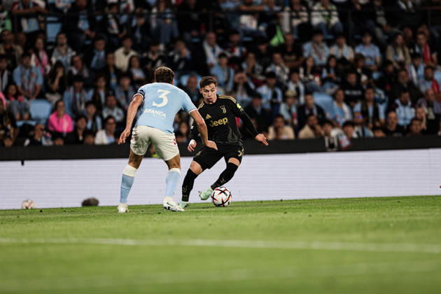 October 15, 2026, Vigo, Pontevedra, Spain: Francisco Conceicao of Juventus controls the ball during the UEFA Europa League 2026 27 League Phase MD2 match between Celta de Vigo and Juventus at Estadio de Balaidos. Vigo Spain - ZUMAe141 20261015_zsp_e141_009 Copyright: xLuisxEirasx