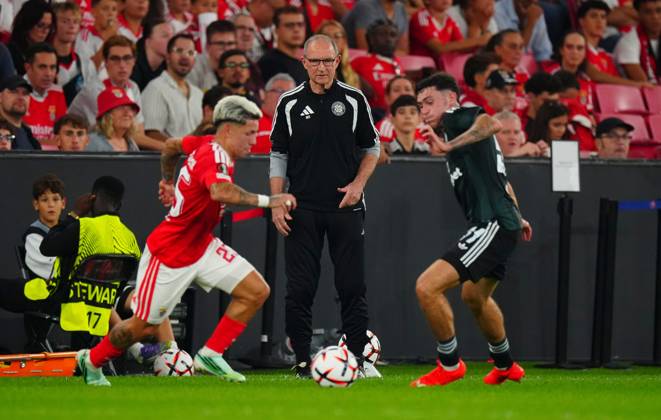 Celtic Manager Martin O Neill watches Gianluca Prestianni of Benfica take on Colby Donovan of Celtic Benfica v Celtic, UEFA Europa League, Football, Estadio da Luz, Lisbon, Portugal - 15 Oct 2026Lisbon Estadio da Luz Portugal  Copyright: xJavierxGarcia Shutterstockx 17218495ae