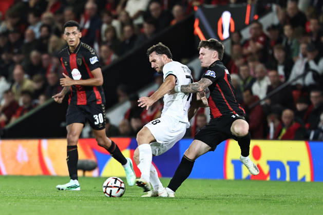 SOCCER - UEFA EL, Bournemouth vs Sturm BOURNEMOUTH,ENGLAND,15.OCT.26 - SOCCER - UEFA Europa League, AFC Bournemouth vs SK Sturm Graz. Image shows Vakmir Matoshi (Sturm) and Ben Gannon-Doak (Bournemouth).  GEPAxpictures xChrisxBauer
