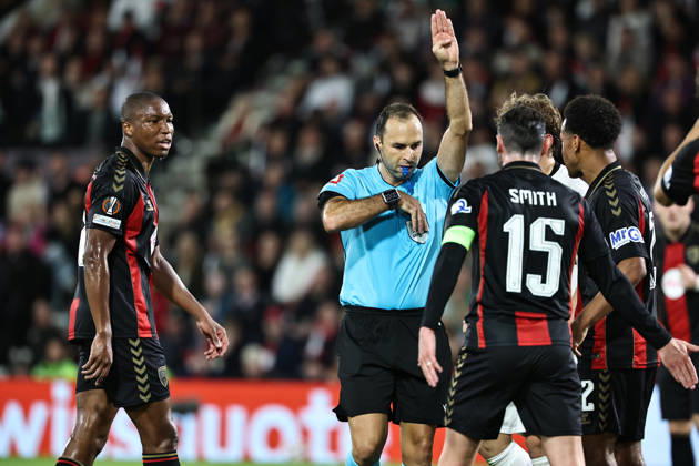 SOCCER - UEFA EL, Bournemouth vs Sturm BOURNEMOUTH,ENGLAND,15.OCT.26 - SOCCER - UEFA Europa League, AFC Bournemouth vs SK Sturm Graz. Image shows referee Jerome Brisard (FRA).  GEPAxpictures xChrisxBauer