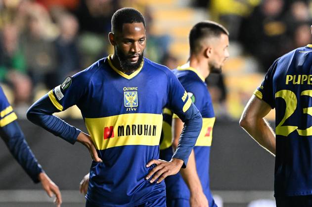 STVV s Abdoulaye Sissako looks dejected during a soccer game between Belgian Sint-Truidense VV and Georgian FC Iberia 1999 Tbilisi, Thursday 15 October 2026 in Sint-Truiden, the opening match of the UEFA Conference League league phase. JILLxDELSAUX  x189929177x