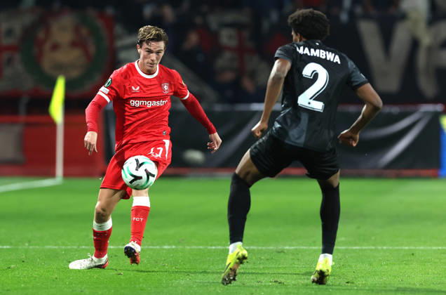 ENSCHEDE - FC Twente forward Daan Rots during the UEFA Conference League match between FC Twente and FC Thun at Grolsch Veste on 15 oktober 2026 in Enschede, Nederland. PETER LOUS EYE4IMAGES DeFodi Images -