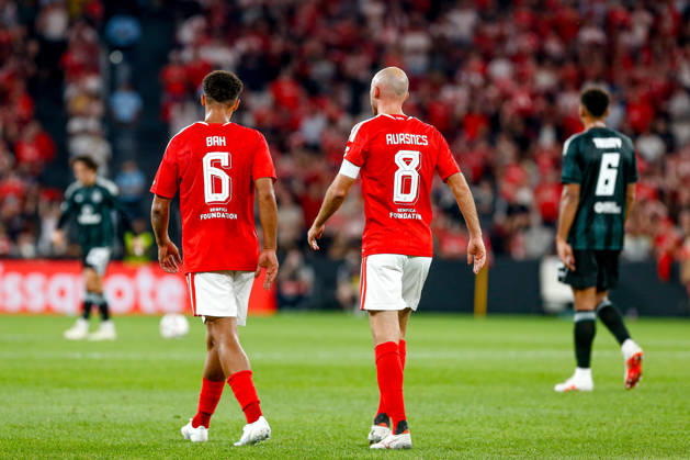 Estadio da Luz Alexander Bah defender of Benfica celebrates after scoring the team s second goal during the UEFA Europa League 2026 27 League Phase MD2 match between SL Benfica and Celtic FC at Estadio do SL Benfica on October 15, 2026 in Lisbon, Portugal. UEFA Europa League 2026 27 League Phase MD2 - SL Benfica and Celtic FC (Valter Gouveia SPP) Copyright: xValterxGouveia SPPx spp-en-VaGo-_GO_8129