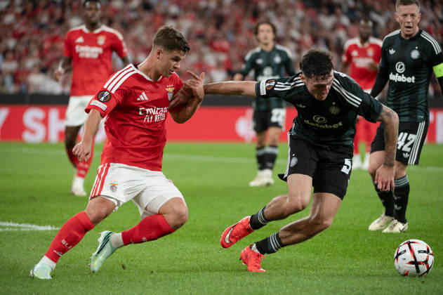 October 15, 2026, Lisbon, Lisbon, Portugal: Celtic FC defender COLBY DONOVAN, right, competes for the ball with SL Benfica defender SAMUEL DAHL during their UEFA Europa League 2026 27 league phase matchday two match at Estadio da Luz in Lisbon, Portugal, on October 15, 2026. SL Benfica V Celtic FC - UEFA Europa League, Lisbon, Portugal - ZUMAr238 20261015_zip_r238_008 Copyright: xRicardoxRochax