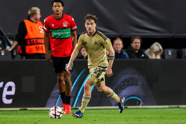 NIJMEGEN, NETHERLANDS - OCTOBER 15: Serginho of Levski Sofia dribbles with the ball during the UEFA Europa League 2026 27 League Phase MD2 match between N.E.C. Nijmegen and PFC Levski Sofia at Goffertstadion on October 15, 2026 in Nijmegen, Netherlands.  Copyright: xRenexNijhuis MBxMediax