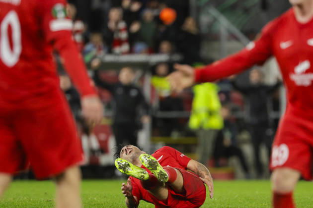 Soccer, Conference League 2026 Brann Lincoln Red Imps Bergen 20261015 Brann s Niklas Castro lies down after scoring the 2-1 goal during the Conference League soccer match between SK Brann and Lincoln Red Imps at Brann Stadium. Photo: Paul S. Amundsen, NTB, Bergen, Norway EDITORIAL USE ONLY; RESTRICTED USE FOR BETTING COMPANIES  Copyright: xPaulxS.xAmundsenx xNTBx