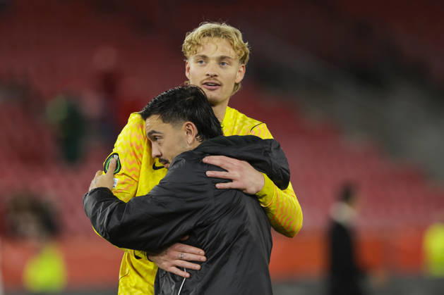 Soccer, Conference League 2026 Brann vs. Lincoln Red Imps, Bergen, October 15, 2026: Brann’s Niklas Castro and Brann goalkeeper Simen Vidtun Nilsen after the Conference League soccer match between SK Brann and Lincoln Red Imps at Brann Stadium. Photo by Paul S. Amundsen, NTB, Bergen, Norway. EDEDITORIAL USE ONLY; RESTRICTED USE FOR BETTING COMPANIES  Copyright: xPaulxS.xAmundsenx xNTBx
