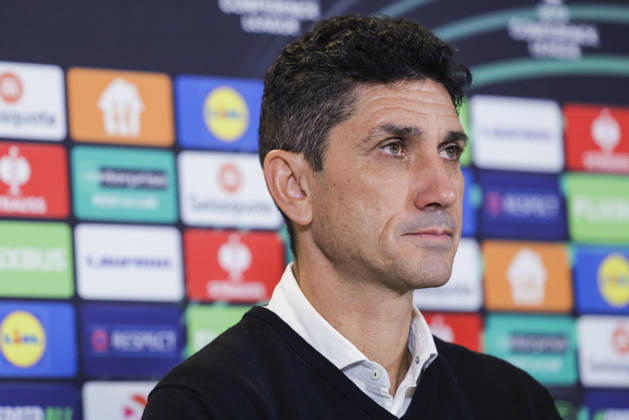 Soccer, Conference League 2026 Brann vs. Lincoln Red Imps, Bergen, October 15, 2026. Lincoln Red Imps coach Juan Jose Bezares Alarcon during a press conference following the Conference League soccer match between SK Brann and Lincoln Red Imps at Brann Stadium. Photo by Paul S. Amundsen, NTB, Bergen, Norway EDITORIAL USE ONLY; RESTRICTED USE FOR BETTING COMPANIES  Copyright: xPaulxS.xAmundsenx xNTBx