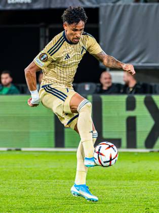 NIJMEGEN - Reinaldo of Levski Sofia runs with the ball during the UEFA Europa League match between NEC Nijmegen and Levski Sofia at the Goffertstadion on October 15, 2026 in Nijmegen, the Netherlands. KEVIN SENDERS ANP UEFA Europa League 2026 27 xVIxANPxSportx xMarcelxterxBalsxIVx 572568028 originalFilename: 572568028.jpg
