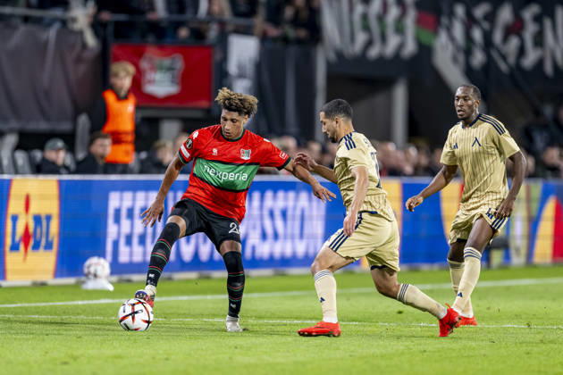 NIJMEGEN - (l-r) NEC Nijmegen midfielder Noe Lebreton and Levski Sofia midfielder Mazire Soula during the UEFA Europa League match between N.E.C. and Levski Sofia in Stadion De Goffert on 15 October 2026 in Nijmegen, Nederland. (Photo by DeFodi Images) -