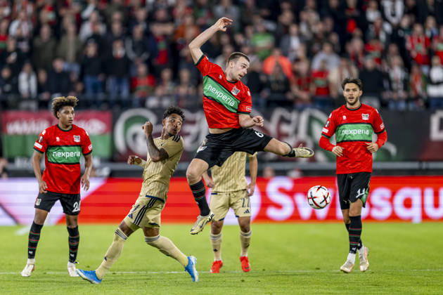 NIJMEGEN - (l-r) Levski Sofia forward Reinaldo and NEC Nijmegen midfielder Darko Nejaömic during the UEFA Europa League match between N.E.C. and Levski Sofia at Stadion De Goffert on 15 October 2026 in Nijmegen, Netherlands. (Photo by DeFodi Images) -