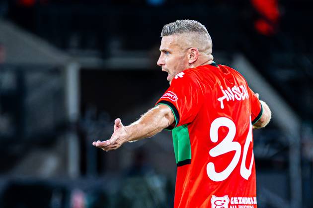 NIJMEGEN - Bryan Linssen of NEC Nijmegen gestures during the UEFA Europa League match between NEC Nijmegen and Levski Sofia at the Goffertstadion on October 15, 2026, in Nijmegen, the Netherlands. KEVIN SENDERS ANP UEFA Europa League 2026 27 xVIxANPxSportx xMarcelxterxBalsxIVx 572569364 originalFilename: 572569364.jpg