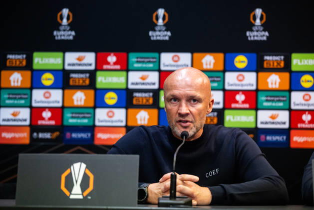 NIJMEGEN, NETHERLANDS - OCTOBER 15: NEC Nijmegen head coach Dick Schreuder attends a press conference, PK, Pressekonferenz after the UEFA Europa League 2026 27 League Phase MD2 match between N.E.C. Nijmegen and PFC Levski Sofia at Goffertstadion on October 15, 2026 in Nijmegen, Netherlands.  Copyright: xRenexNijhuis MBxMediax