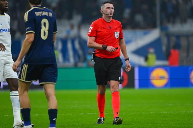 FOOTBALL : Olympique de Marseille VS Olympiakos - UEFA Europa League - 15 10 2026 Referee Michael Oliver during the UEFA Europa League match between Olympique de Marseille and Olympiakos on October 15, 2026 at the CEPAC Velodrome Stadium in Marseille. MarseilleFrance  Copyright: xWilliamxCannarellax