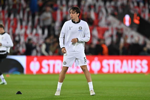 Bournemouth v Sturm Graz, Europa League Albert Vallci (5) of Sturm Graz warming up ahead of the Europa League match between Bournemouth and Sturm Graz at the Vitality Stadium, Bournemouth, UK on 15 October 2026. Bournemouth Vitality Stadium Dorset UK Editorial use only , Copyright: xGrahamxHuntx PSI-25011-0328