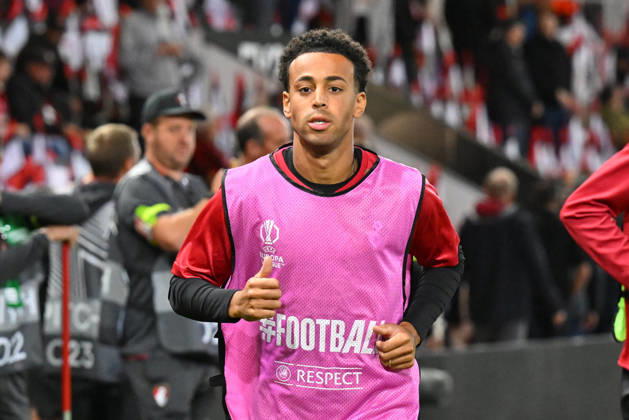 Bournemouth v Sturm Graz, Europa League Tyler Adams (12) of AFC Bournemouth warming up ahead of the Europa League match between Bournemouth and Sturm Graz at the Vitality Stadium, Bournemouth, UK on 15 October 2026. Bournemouth Vitality Stadium Dorset UK Editorial use only , Copyright: xGrahamxHuntx PSI-25011-0338