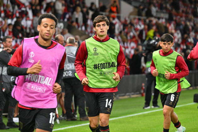 Bournemouth v Sturm Graz, Europa League Antonio Silva (14) of AFC Bournemouth warming up ahead of the Europa League match between Bournemouth and Sturm Graz at the Vitality Stadium, Bournemouth, UK on 15 October 2026. Bournemouth Vitality Stadium Dorset UK Editorial use only , Copyright: xGrahamxHuntx PSI-25011-0339