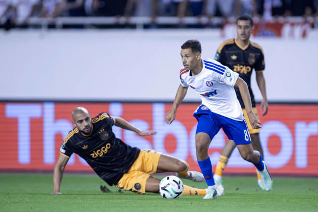 October 15, 2026, Split, Dalmatia, Croatia: Khalil Fayade (HNK HAjduk) 8 and Sofyan Amrabat (AFC Ajax) 4 in action during he UEFA Conference League match between HNK Hajduk Split (CRO) and AFC Ajax Amsterdam (NL) at Poljud Stadium. Split Croatia - ZUMAp210 20261015_zsp_p210_039 Copyright: xMajaxPrgometx