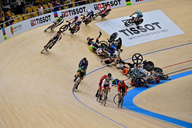 Crash Women s Omnium - Scratch Race 1 4 2026 UCI Track cycling, Rad, Radsport, Bahnrad, Bahn World Championships Women s Omnium - Scratch Race 1 4 2026, WIEBES Lorena DNF, ausgeschieden, eliminated UCI Track Cycling World Championships held from 14 to 18 October 2026, at the Shanghai Velodrome in Shanghai, China.