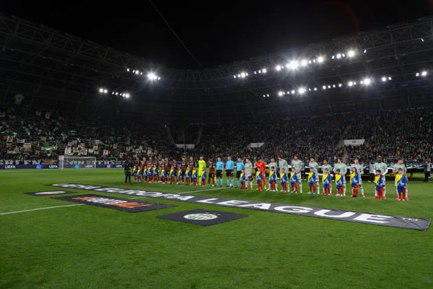 Ferencvaros V Viktoria Plzen - UEFA Europa League 2026 27 League Phase Match Day 2 Teams of Viktoria Plzen and Ferencvaros line up before the UEFA Europa League 2026 27 League Phase Matchday 2 match between Ferencvarosi TC and Viktoria Plzen at Groupama Arena in Budapest, Hungary, on October 15, 2026. Budapest Hungary  Copyright: xPalxGöllnerx originalFilename:gollner-notitle261015_npRti.jpg
