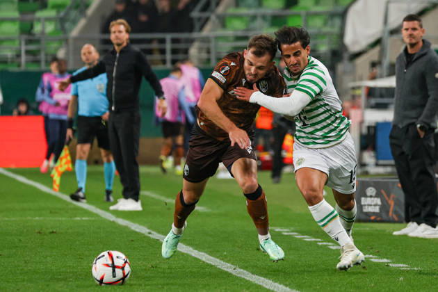 Ferencvaros V Viktoria Plzen - UEFA Europa League 2026 27 League Phase Match Day 2 Daniel Arzani of Ferencvaros and Tomas Ladra of Viktoria Plzen participate during the UEFA Europa League 2026 27 League Phase MD2 match between Ferencvaros and Viktoria Plzen at Groupama Arena in Budapest, Hungary, on October 15, 2026. Budapest Hungary  Copyright: xPalxGöllnerx originalFilename:gollner-notitle261015_npGDz.jpg