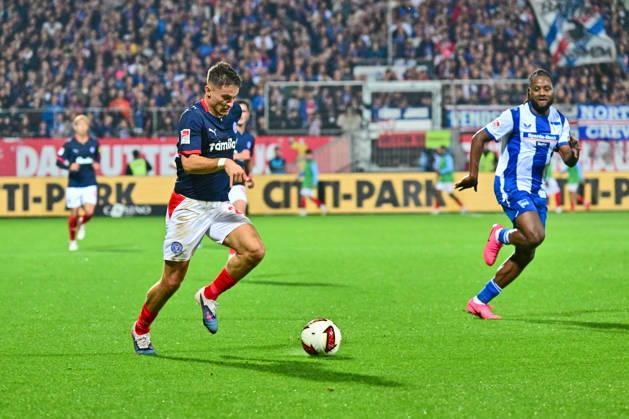 16.10.2026, Fußball, Herren, 2.BL (Bundesliga), Saison 2026 2027, Holstein Kiel - Hertha BSC Berlin, 8. Spieltag, KSV, Holstein-Stadion, Letzter gegen Tabellenführer Adrian Kapralik Kiel, Holstein-Stadion Holstein-Stadion Schleswig-Holstein Deutschland
