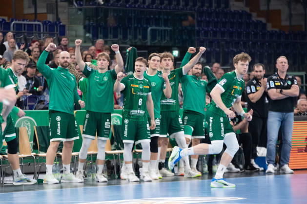 Handball, HBL2: SC DHfK Leipzig - ASV Hamm-Westfalen; 16.10.2026 Jubel, Emotionen auf der Bank des SC DHfK Leipzig. Handball, 2. Bundesliga, Saison 2026 2027, 8. Spieltag: SC DHfK Leipzig vs. ASV Hamm-Westfalen am 16.10.2026 in der Quarterback Immobilien Arena Leipzig. Copyright: xBEAUTIFULxSPORTS JanxKaeferx