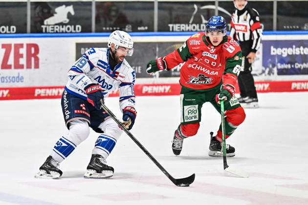 Penny DEL; Augsburger Panther - Adler Mannheim, 16.10.2026 aUGSBURG, GERMANY; 16. OCTOBER: im Duell Luke ESPOSITO (Adler Mannheim 19) und Fabrizio PILU (Augsburger Panther 68) während dem Match der Penny DEL zwischen den Augsburger Panthern und den Adler Mannheim am 9. Spieltag im Curt Frenzel Stadion Copyright: xBEAUTIFULxSPORTS Goldbergx