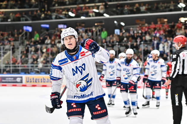 Penny DEL; Augsburger Panther - Adler Mannheim, 16.10.2026 AUGSBURG, GERMANY; 16. OCTOBER: Jubel der Gäste nach dem Treffer zum 1-2 durch Zachary SOLOW (Adler Mannheim 73) Tor Torschuetze Freude Happy während dem Match der Penny DEL zwischen den Augsburger Panthern und den Adler Mannheim am 9. Spieltag im Curt Frenzel Stadion Copyright: xBEAUTIFULxSPORTS Goldbergx