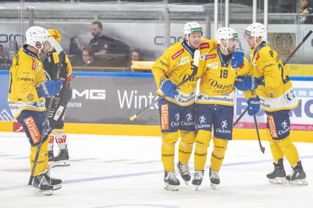 LUGANO, SWITZERLAND - OCTOBER 16: Filip Zadina of Davos 2nd R) celebrated for his goal during the game between HC Lugano v HC Davos at the Corner Arena on October 16, 2026 in Lugano, Switzerland. Lugano Ticino Switzerland Copyright: xJustPictures.ch JarixPestelaccix jp-en-EuSpIm-JP6_JAr_NL_HCL_HCDavos_16Ott2026_000084