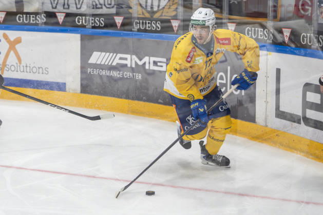 LUGANO, SWITZERLAND - OCTOBER 16: Ken Jager of Davos in action during the game between HC Lugano v HC Davos at the Corner Arena on October 16, 2026 in Lugano, Switzerland. Lugano Ticino Switzerland Copyright: xJustPictures.ch JarixPestelaccix jp-en-EuSpIm-JP6_JAr_NL_HCL_HCDavos_16Ott2026_000099