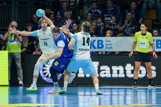 Vukasin Antonijevic (ThSV Eisenach, 41), Teitur Einarsson (VfL Gummersbach, 14), Mathis Haseler (VfL Gummersbach, 11) GER, ThSV Eisenach gegen VfL Gummersbach, 1. Opel Handballbundesliga, Handball, 9.Spieltag, Saison 2026 2027, 20.00 Uhr, 16.10.2026 GER, ThSV Eisenach gegen VfL Gummersbach, 1. Opel Handballbundesliga, Handball, 9.Spieltag, Saison 2026 2027, 20.00 Uhr, 16.10.2026 Eisenach Copyright: xMartinxHerbstx