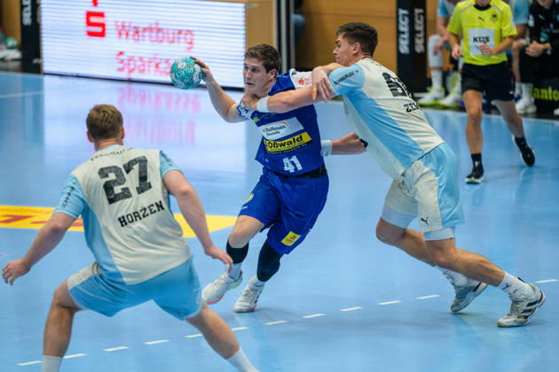 Vukasin Antonijevic (ThSV Eisenach, 41), Kristjan Horzen (VfL Gummersbach, 27), Stepan Zeman (VfL Gummersbach, 66) GER, ThSV Eisenach gegen VfL Gummersbach, 1. Opel Handballbundesliga, Handball, 9.Spieltag, Saison 2026 2027, 20.00 Uhr, 16.10.2026 GER, ThSV Eisenach gegen VfL Gummersbach, 1. Opel Handballbundesliga, Handball, 9.Spieltag, Saison 2026 2027, 20.00 Uhr, 16.10.2026 Eisenach Copyright: xMartinxHerbstx