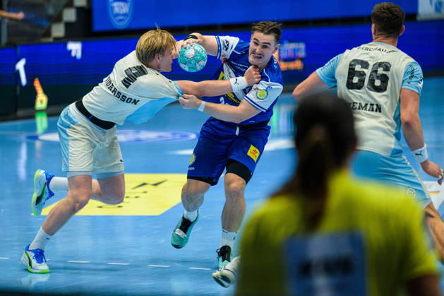 Felix Aellen (ThSV Eisenach, 22), Stepan Zeman (VfL Gummersbach, 66), Ellidi Snaer Vidarsson (VfL Gummersbach, 04) GER, ThSV Eisenach gegen VfL Gummersbach, 1. Opel Handballbundesliga, Handball, 9.Spieltag, Saison 2026 2027, 20.00 Uhr, 16.10.2026 GER, ThSV Eisenach gegen VfL Gummersbach, 1. Opel Handballbundesliga, Handball, 9.Spieltag, Saison 2026 2027, 20.00 Uhr, 16.10.2026 Eisenach Copyright: xMartinxHerbstx