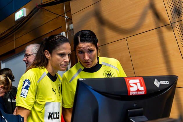 16.10.2026, GER, Handball, Maenner, Saison 26 27, Opel 1.Bl, 9.Spieltag, ThSV Eisenach - VfL Gummersbach Tanja Kuttler Maike Merz 99817 Eisenach Werner-Assmann-Halle Am Sportp Thueringen Deutschland
