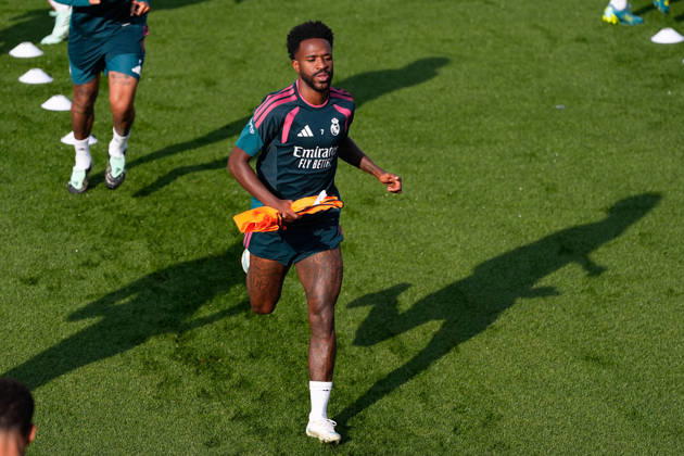 October 17, 2026, Valdebebas, Madrid, Spain: Vinicius Junior during the training day of Real Madrid ahead the Spanish League, LaLiga EA Sports, football match against Sevilla FC at Ciudad Deportiva Real Madrid on October 17, 2026, in Valdebebas, Madrid, Spain. Real Madrid Training And press conference, PK, Pressekonferenz - LaLiga Ea Sports - ZUMAa181 20261017_zaa_a181_049 Copyright: xDennisxAgyemanx